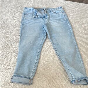American Eagle Outfitters Light Blue Boyfriend Jeans